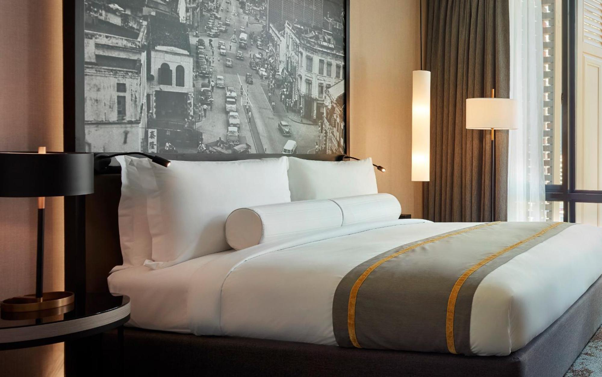 Hotel Stripes Kuala Lumpur, Autograph Collection Exterior photo A bedroom at the hotel